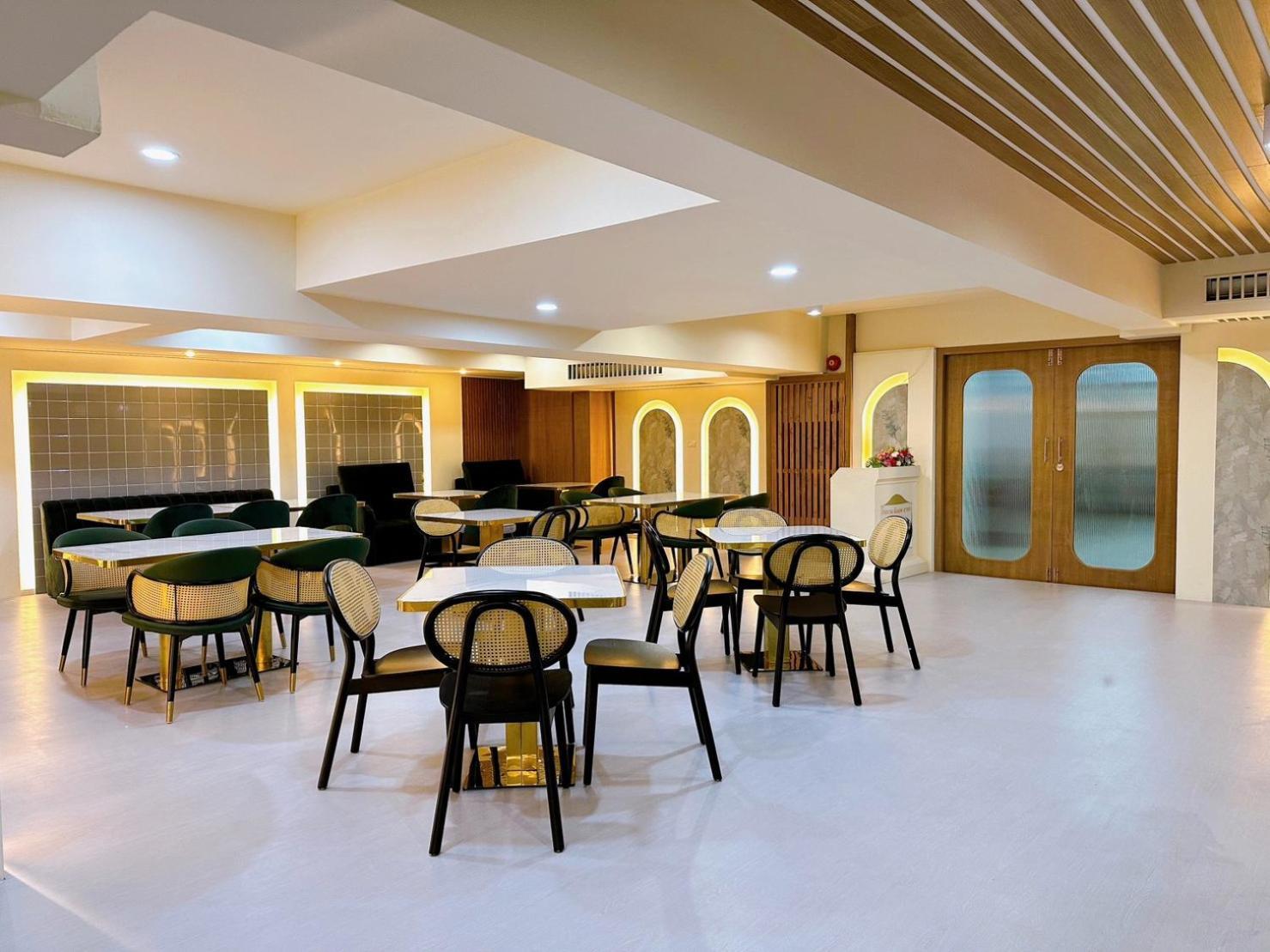 미로프트 사톤 호텔  방콕 외부 사진 The interior of the restaurant