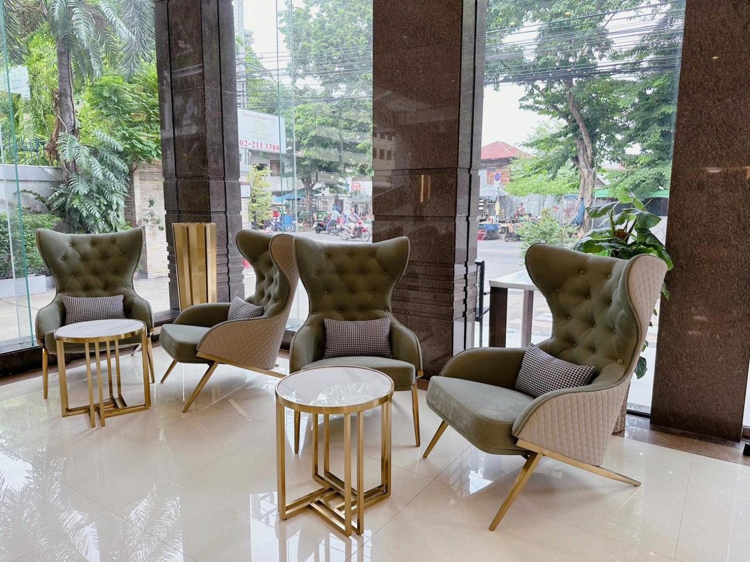 미로프트 사톤 호텔  방콕 외부 사진 The lobby of the hotel